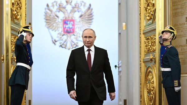 https://www.shorouknews.com/uploadedimages/Box/original/بدء مراسم حفل تنصيب الرئيس الروسي في الكرملين.jpg